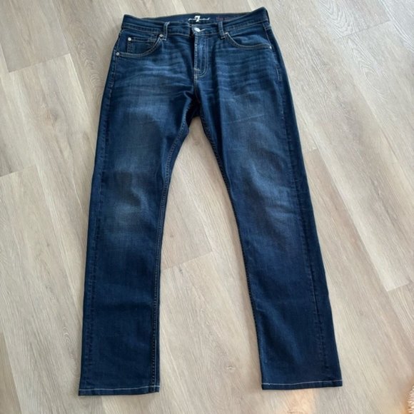 7 For All Mankind The Straight Jeans dark wash  31X30 - Picture 1 of 10